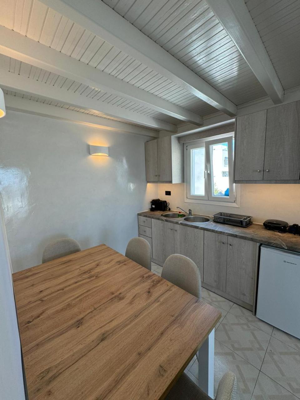 Gervi Suites Fira  Eksteriør bilde