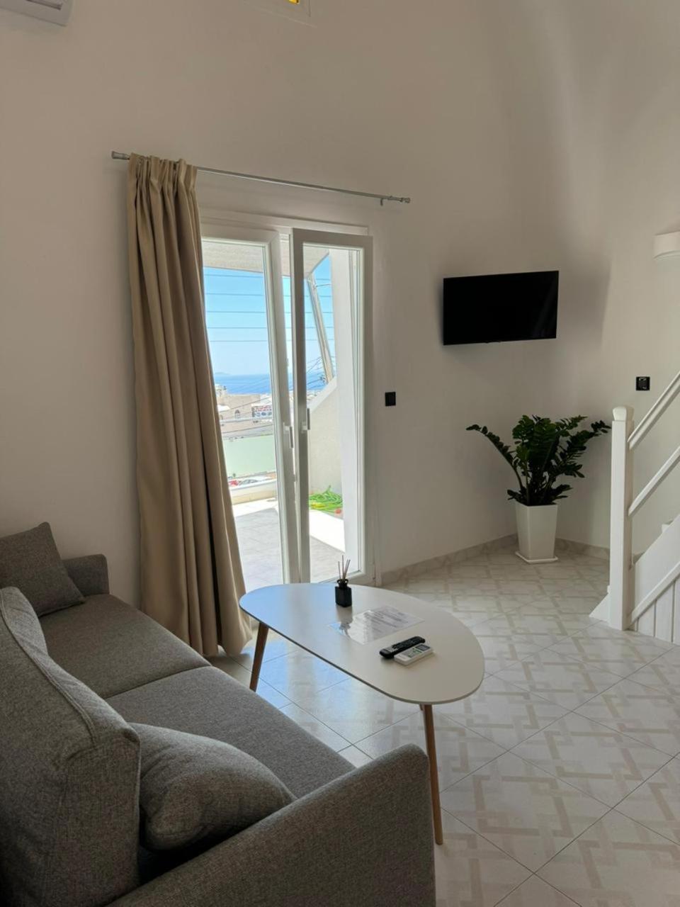 Gervi Suites Fira  Eksteriør bilde
